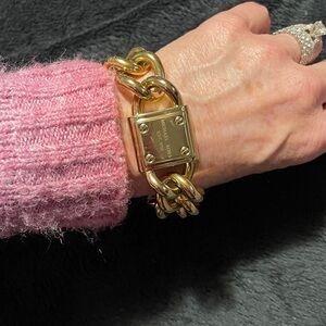 Michael Kors Bracelet, 
Chain link & Padlock Toggle Style
Brand New, Never Worn